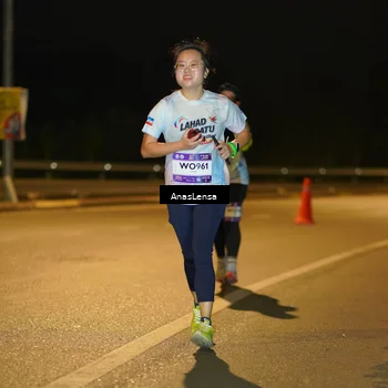 Runner Photo 7718980