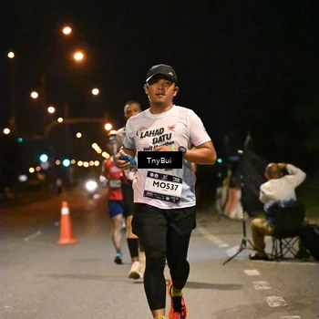Runner Photo 7718981