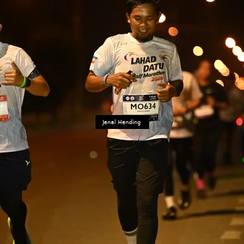 Runner Photo 7718991