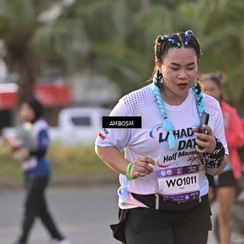 Runner Photo 7719001