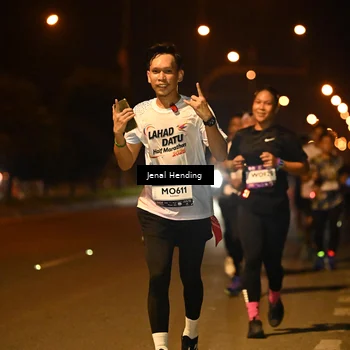 Runner Photo 7719005