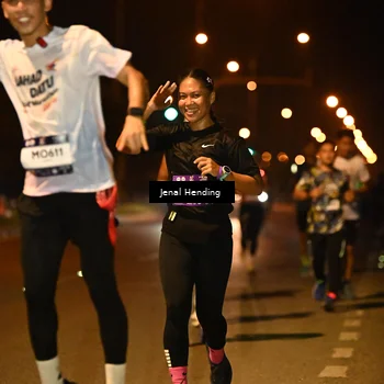 Runner Photo 7719011