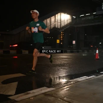 Runner Photo 7719013