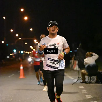 Runner Photo 7719016