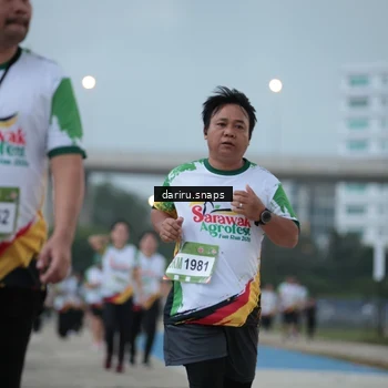 Runner Photo 7719019