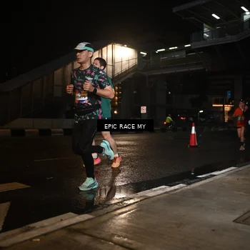 Runner Photo 7719023
