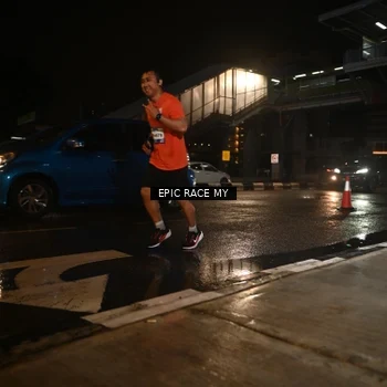 Runner Photo 7719037