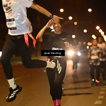 Runner Photo 7719040