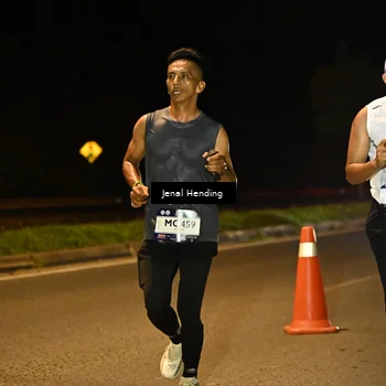 Runner Photo 7719042