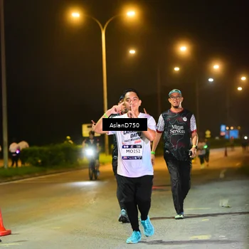 Runner Photo 7719044