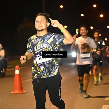 Runner Photo 7719055
