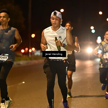 Runner Photo 7719058