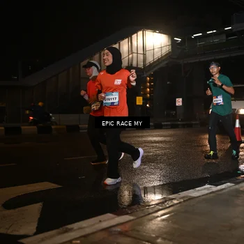 Runner Photo 7719076