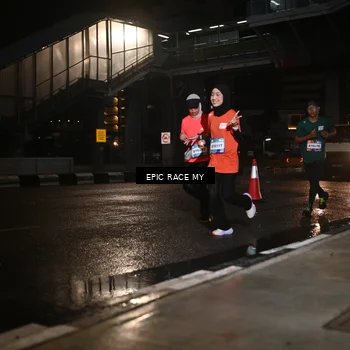 Runner Photo 7719078