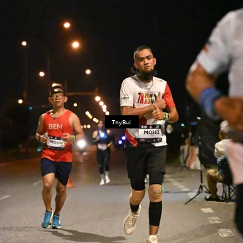 Runner Photo 7719084