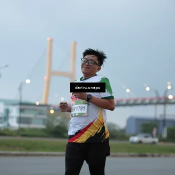 Runner Photo 7719093