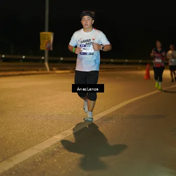 Runner Photo 7719096