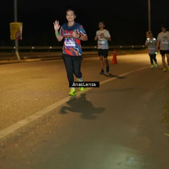 Runner Photo 7719100