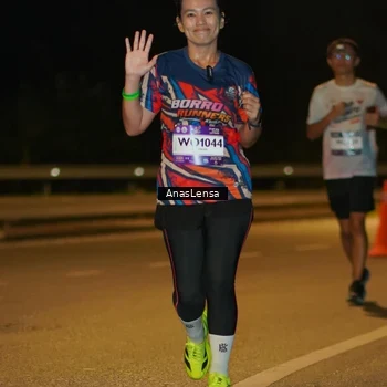 Runner Photo 7719101