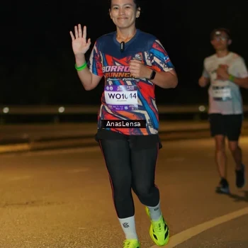 Runner Photo 7719104