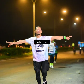 Runner Photo 7719109