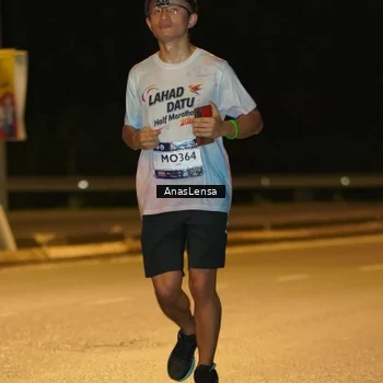 Runner Photo 7719135