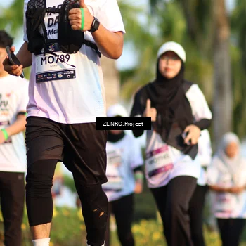 Runner Photo 7719140