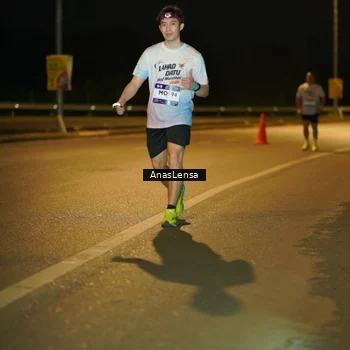 Runner Photo 7719152