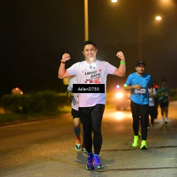 Runner Photo 7719186