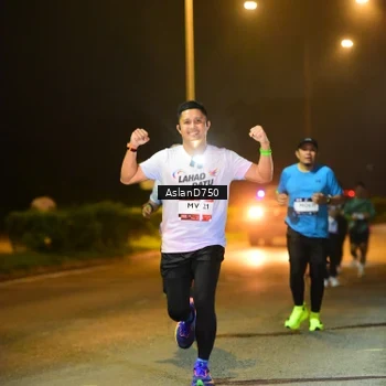 Runner Photo 7719260