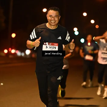 Runner Photo 7719300
