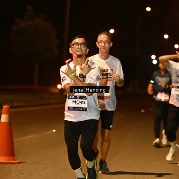 Runner Photo 7719320