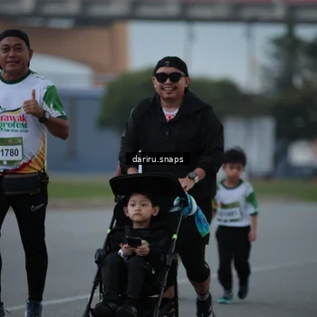 Runner Photo 7719324