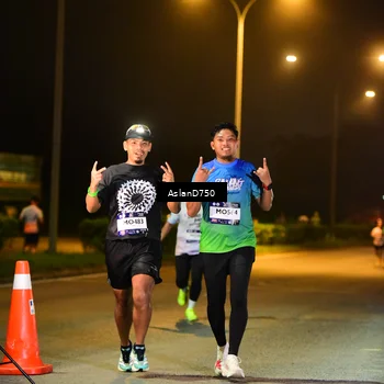 Runner Photo 7719330