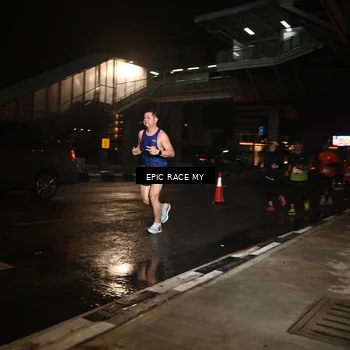 Runner Photo 7719345