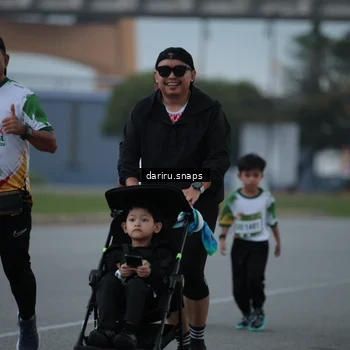Runner Photo 7719348