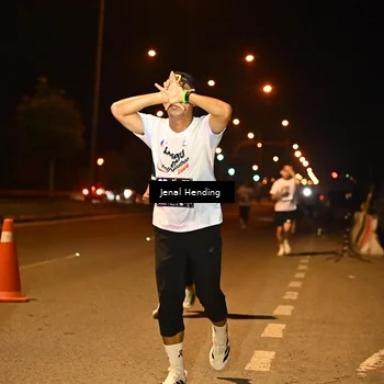 Runner Photo 7719354