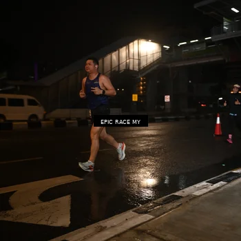 Runner Photo 7719360