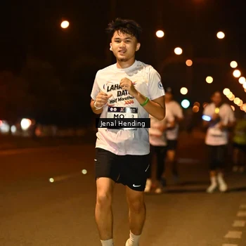 Runner Photo 7719389
