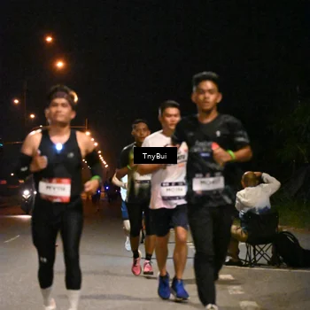 Runner Photo 7719393