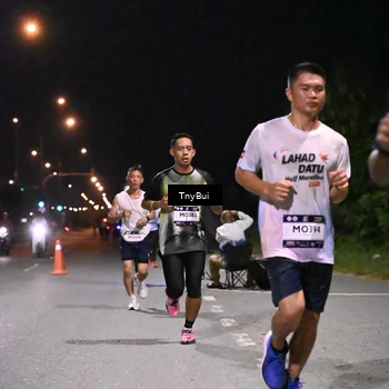 Runner Photo 7719399