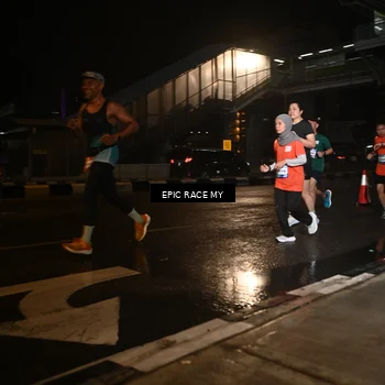 Runner Photo 7719413