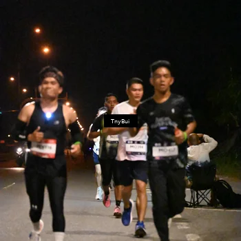 Runner Photo 7719438