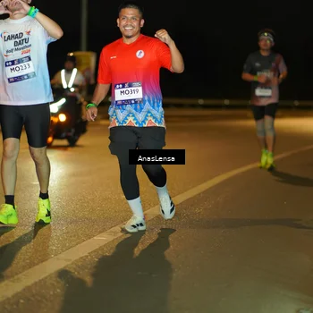 Runner Photo 7719464