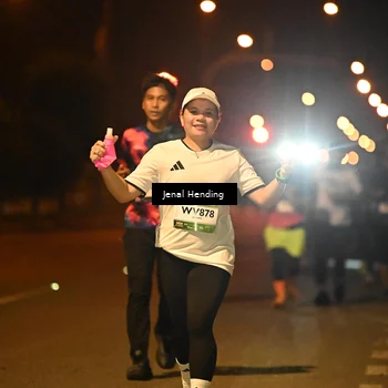 Runner Photo 7719606