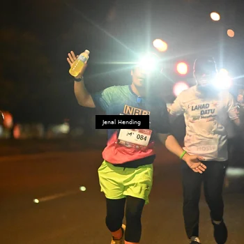 Runner Photo 7719640