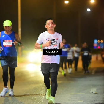 Runner Photo 7719644