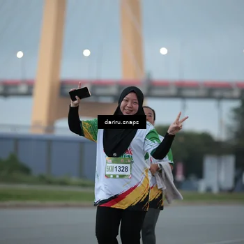 Runner Photo 7719652