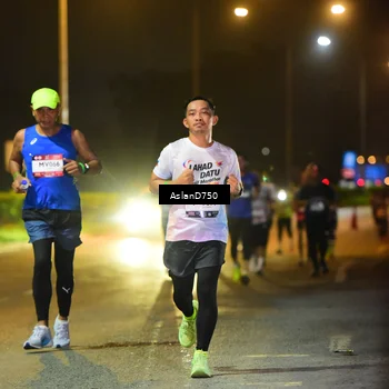 Runner Photo 7719688