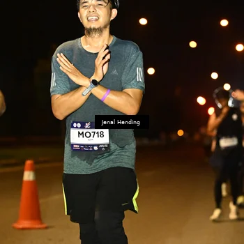 Runner Photo 7719690